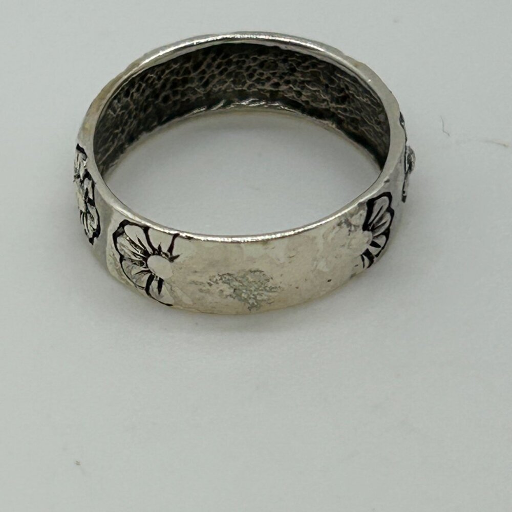 Sterling Silver Daisy Ring Flower Floral 925 Pinky or Child Ring Size 3 - Picture 11 of 14